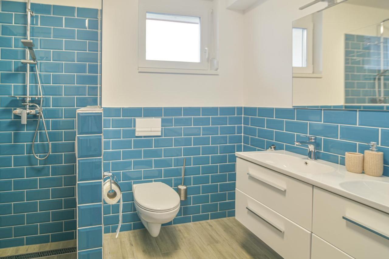 Happy Apartments Балатонлеле Екстериор снимка